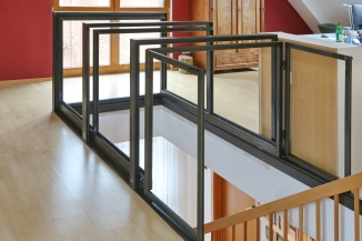 Treppeneinhausung für einen Zugang zum Dachgeschoss.