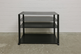 Zwei rollbare Regale aus Stahl