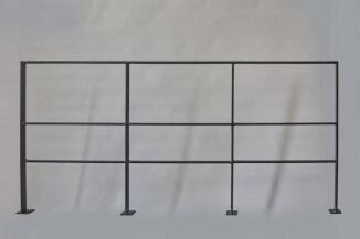 Geländer aus feuerverzinktem Flachstahl