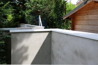 Mauerabdeckung aus lackiertem Alu