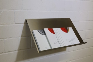 Zeitschriftenhalter aus Edelstahl