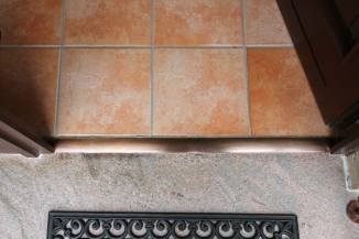 Türschwelle aus massiver Bronze