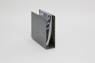 wandhängender Zeitungshalter aus 3 mm Rohstahl