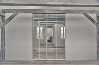 Doppelflügelige Türe im Loft Stil