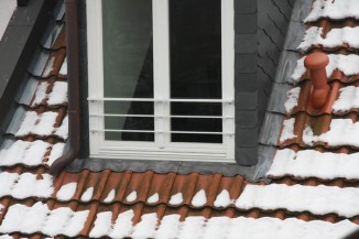 Französischer Balkon aus lackiertem und feuerverzinktem Stahl