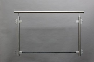 franz. Balkon aus Edelstahl mit Glasfüllung