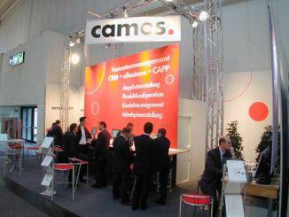 Messestand für Camos auf der CeBit 2004