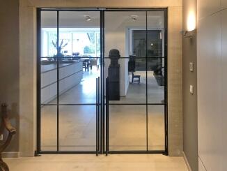 Doppeltür als durchschwingende Loft Pendeltür