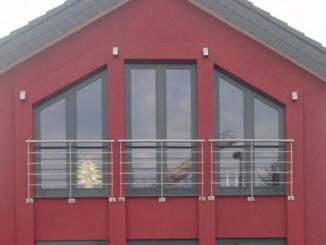 franz. Balkon aus feuerverzinktem Stahl