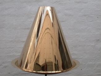 Vergoldeter kegelförmiger Aufsatz für einen Schokobrunnen