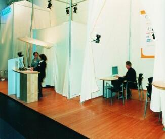 Messestand mirt riesigen Zelten für Ordat auf der CeBit 1999