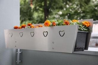 Blumenkastenhalter