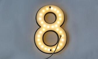 Hausnummer 9 mit LED