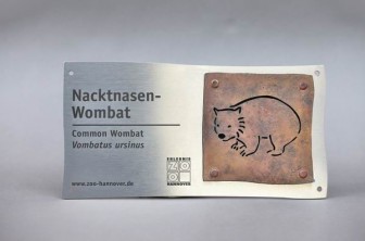 Schild aus Tombak und Edelstahl für den Zoo Hannover