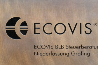 Werbetafel "Ecovis " aus Tombak mit lackierter Gravur