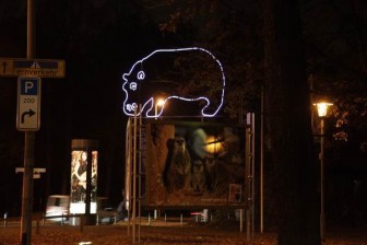 Leuchttier für den Eingang des Zoo Hannovers