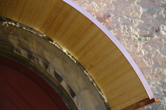 Kirchenvordach aus Kupfer