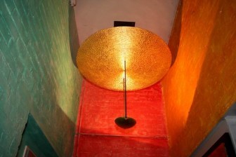 Leuchter aus Stahl mit Schlagmetall vergoldet