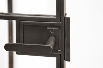 Stahl Loft Tür - Griff mit Schnapper als Zulage machbar. Anstelle der Standardgriffe