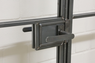 Tür mit feststehenden Seitenteilen und Oberlicht