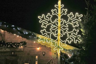 Schneeflocke mit LED Schlauch