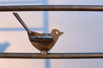 Vogelgitter aus Stahl