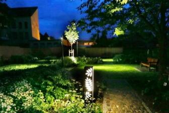 Licht Stele Weißer Garten