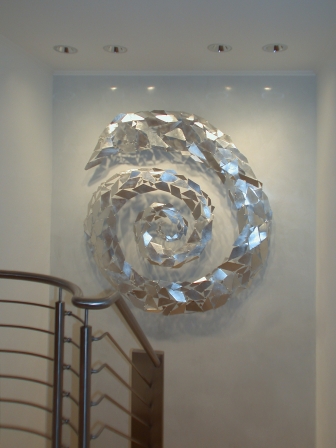 wandhängende Skulptur Spirale
