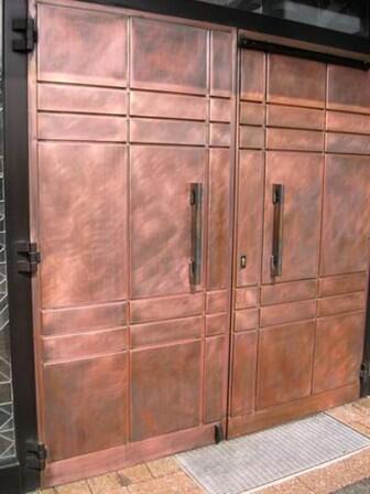 Restaurierung und Aufarbeitung einer Kupfertüre für die Diakonischen Werke Himmelthür