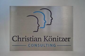 Firmenschild für Christian Könitzer Consulting