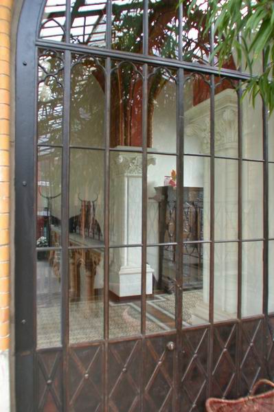 Tor Restaurierung in einer historischen Villa