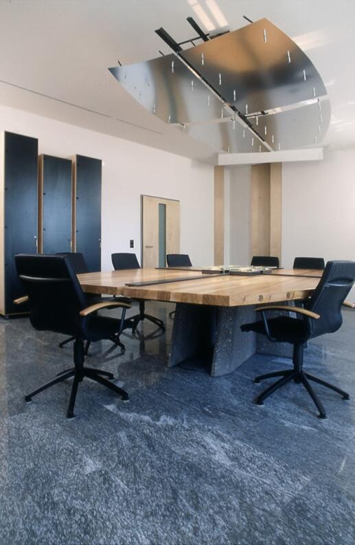 Sanierung und Umbau einer ehemaligen Kaserne zu Büroräumen