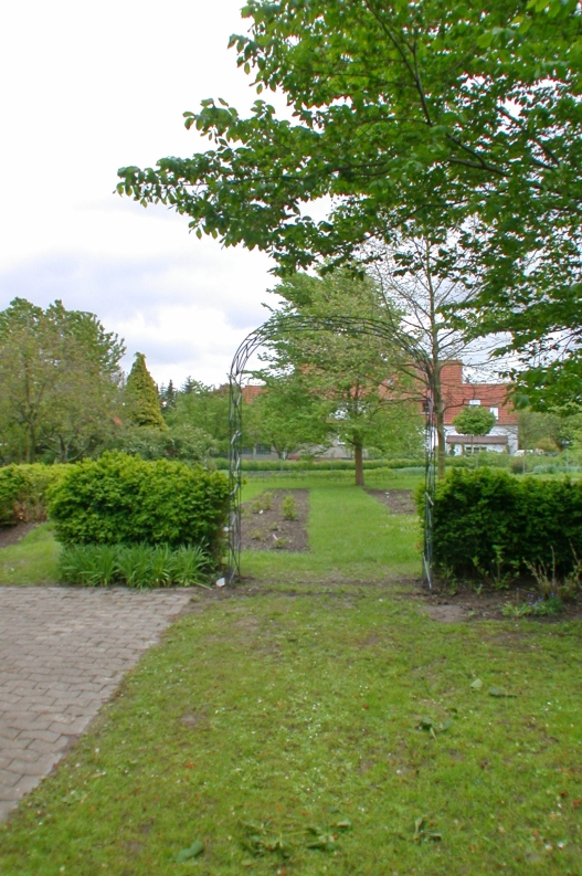 Rosenbogen feuerverzinkt und lackiert