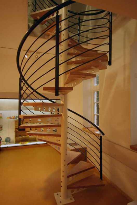 wunderschöne Spindeltreppe für das Kreismuseum in Syke