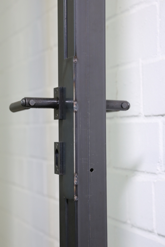Türe aus Rechteckrohr 40 x 60 mm im Loft Charakter - Tür im Industrielook