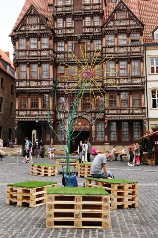 Blumenskulptur für das Stadtfest in Hildesheim