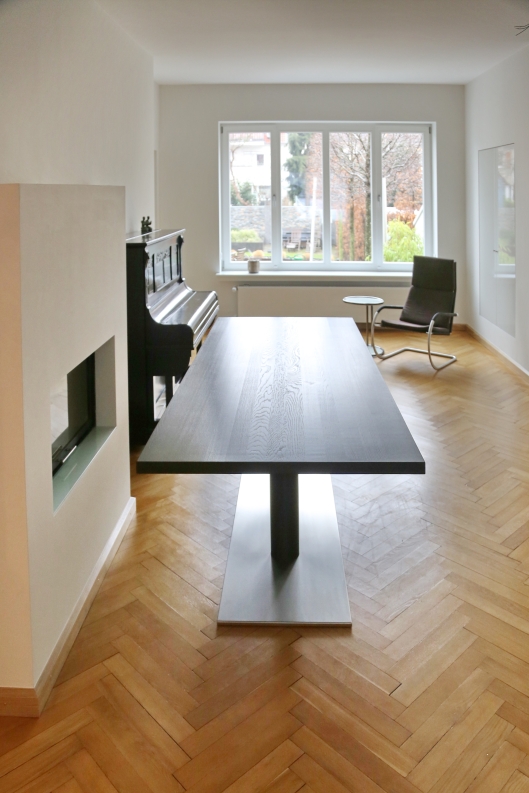 Tischgestell aus Stahl