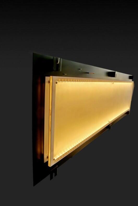 hinterleuchtetes Schild BSR