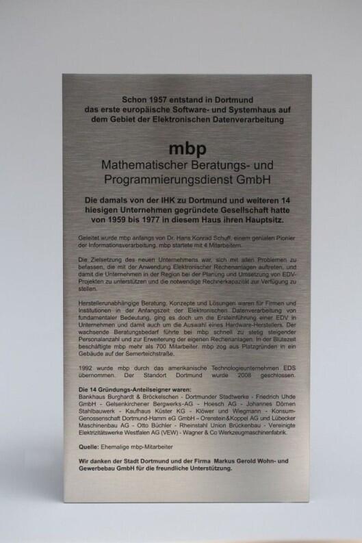 Gedenktafel aus Edelstahl