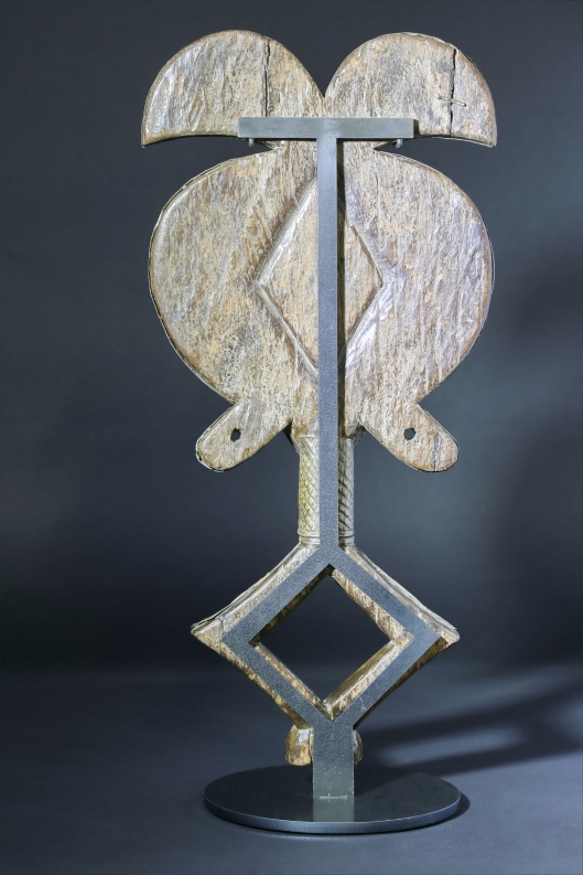 Sockel für eine Kota Skulptur