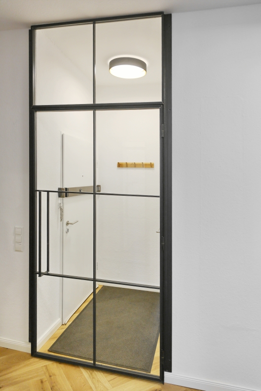 Tür im Industrie Look