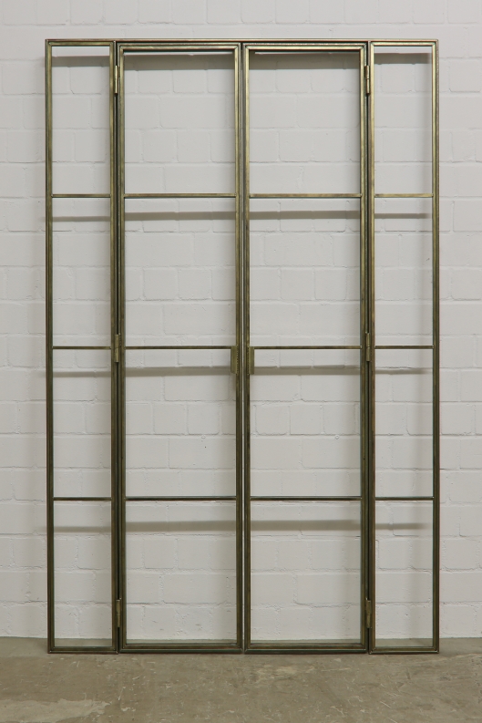 Loft Tür mit starkem Messingabrieb