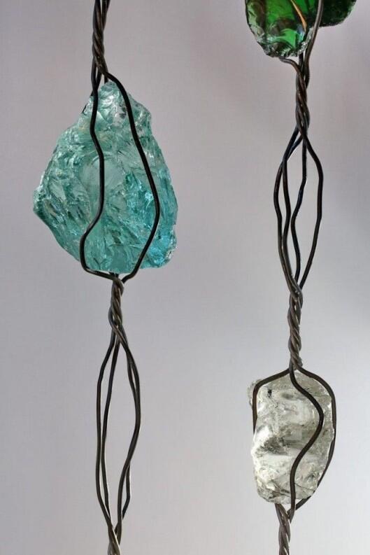 Paravent aus Rohglas-Brocken und Stahl