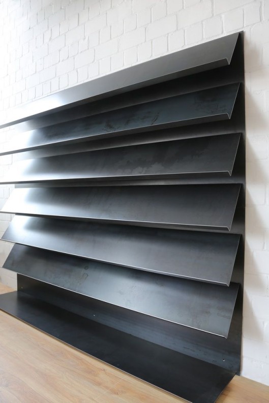 Prospektwand, Info Display... aus Stahlblech. Besonders Elegant