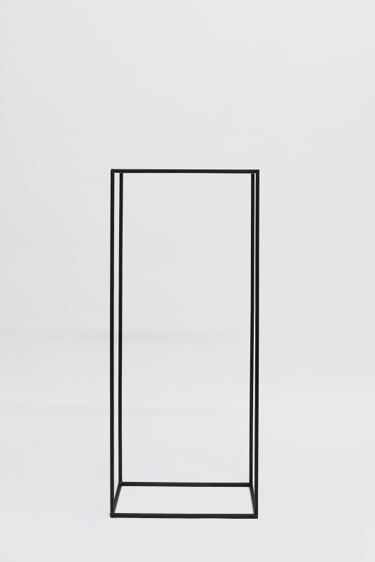 Skulturen Sockel im Bauhaus Stil