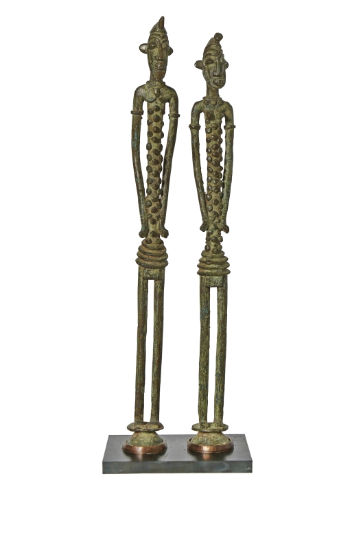 Sockel aus Stahl und Tombak