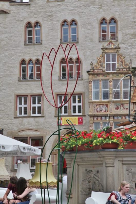 Blumenskulptur für das Stadtfest in Hildesheim