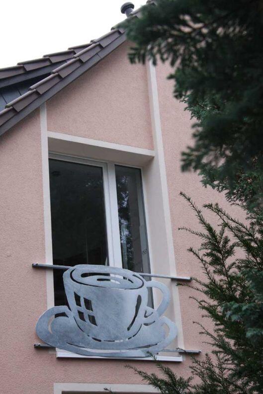 Lust auf Caffee? franz. Balkon mit plasmagetrennten Tassen für die 