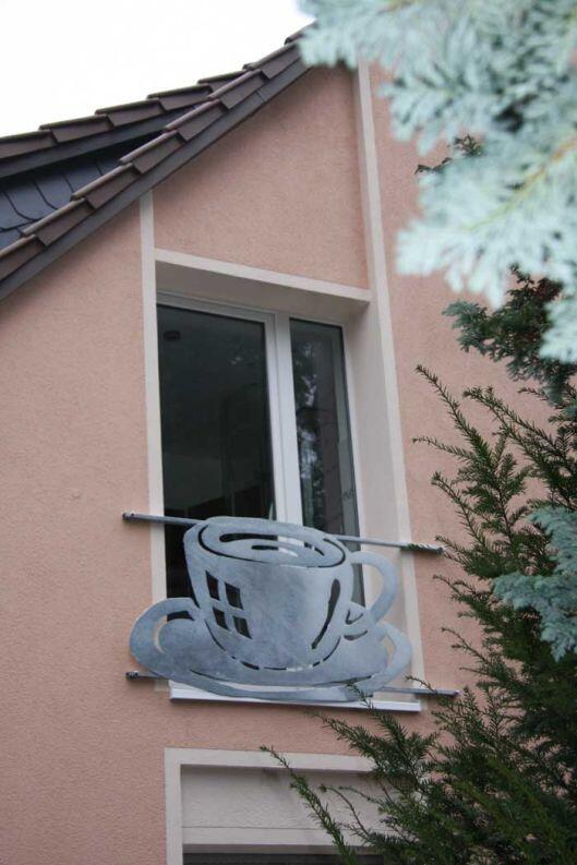 Lust auf Caffee? franz. Balkon mit plasmagetrennten Tassen für die 