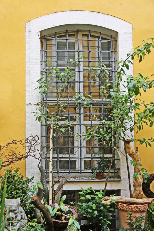 geschmiedete Fenstergitter